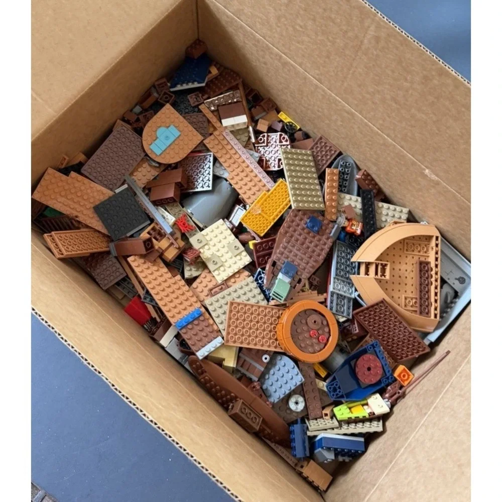 LEGO Pirate and ship Lot mini fig